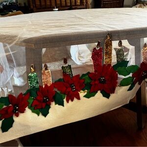 Vintage felt Christmas tablecloth Bucilla Gorgeous! Candles Poinsettias hand md